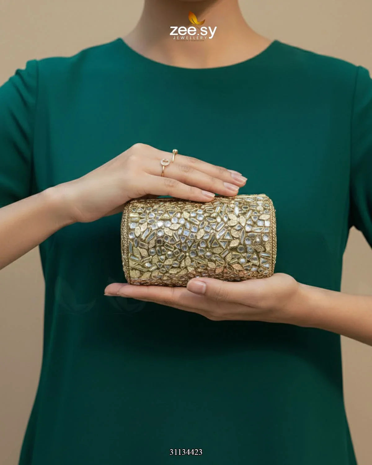 Bella Ferozah Leaf Clutch Bag - Zeesy Jewellery